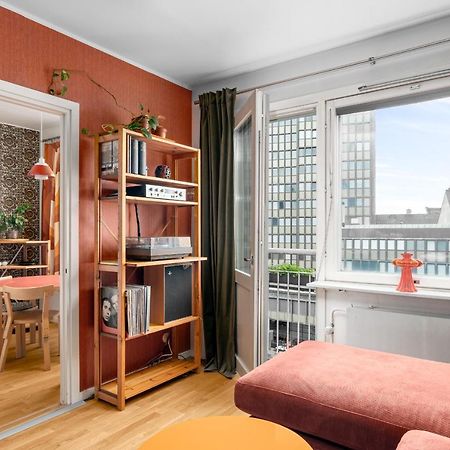 Apartament Wehost Spacious Traveller'S Hq Above Metro @Vilhonvuorenkuja 16 Helsinki Zewnętrze zdjęcie